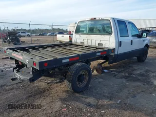 2004 Ford F-350 XL with VIN 1FTSW30L04EC56795, listed as a IAAI auction lot 41628682 with Not Provided miles and . Bid and sale history available at DreamBid. Image 4.