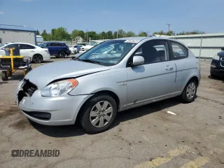 2011 Hyundai Accent GS z VIN KMHCM3AC0BU202131, wystawiony jako Copart lot #55428425 z przebiegiem 82 787 mil mil oraz Szkoda całkowita • Salvage title. Historia ofert i sprzedaży dostępna na DreamBid. Obrazek 1.