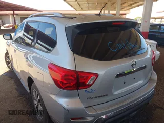 2017 Nissan Pathfinder SV with VIN 5N1DR2MNXHC678706, listed as a IAAI auction lot 42294007 with 136,924 mi miles and . Bid and sale history available at DreamBid. Image 3.