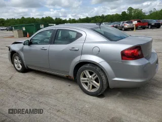 2013 Dodge Avenger SXT z VIN 1C3CDZCB0DN548175, wystawiony jako Copart lot #56795655 z przebiegiem 128 460 mil mil oraz Szkoda całkowita • Salvage title. Historia ofert i sprzedaży dostępna na DreamBid. Obrazek 2.