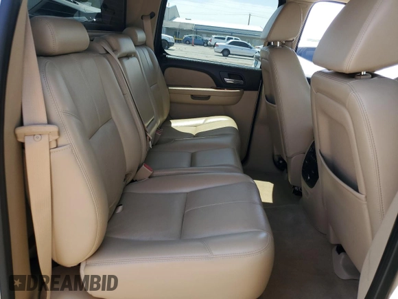 2007 Chevrolet Avalanche LTZ z VIN 3GNEC12037G218415, wystawiony jako Copart lot #61975825 z przebiegiem 86 519 mil mil oraz Szkoda całkowita • Salvage title. Historia ofert i sprzedaży dostępna na DreamBid. Obrazek 11.