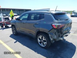 2017 Jeep Compass Limited z VIN 3C4NJDCB1HT631619, wystawiony jako IAAI lot #42032050 z przebiegiem 124 152 mil mil oraz . Historia ofert i sprzedaży dostępna na DreamBid. Obrazek 3.