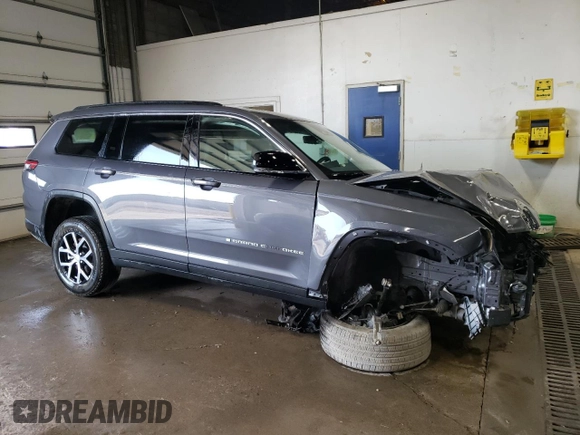 2024 Jeep Grand Cherokee Limited with VIN 1C4RJKBG9R8542707, listed as a Copart auction lot 64881255 with 6,889 mi miles and Non repairable. Bid and sale history available at DreamBid. Image 4.