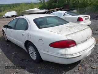 2001 Chrysler Concorde z VIN 2C3AD46R01H527088, wystawiony jako IAAI lot #42099200 z przebiegiem 166 032 mil mil oraz . Historia ofert i sprzedaży dostępna na DreamBid. Obrazek 3.