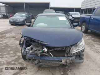 2017 Honda Accord Sedan Sport with VIN 1HGCR2F52HA191364, listed as a IAAI auction lot 41920873 with 162,825 mi miles. Bid and sale history available at carsss.com. Image 12.