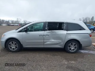 2011 Honda Odyssey EX with VIN 5FNRL5H42BB021018, listed as a IAAI auction lot 42044513 with 189,493 mi miles and . Bid and sale history available at carsss.com. Image 15.