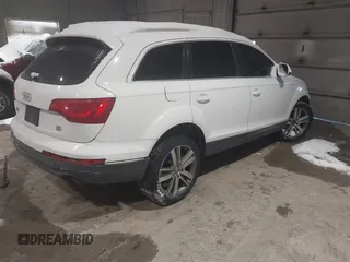 2010 Audi Q7 3.6L Premium Plus with VIN WA1LYAFE2AD007082, listed as a IAAI auction lot 41526422 with 1 mi miles. Bid and sale history available at carsss.com. Image 4.