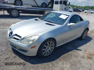 2005 Mercedes-Benz SLK 230/320 z VIN WDBWK56F55F049419, wystawiony jako IAAI lot #42258163 z przebiegiem 36 803 mil mil oraz . Historia ofert i sprzedaży dostępna na DreamBid. Obrazek 2.