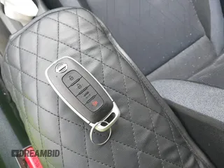 2024 Nissan Versa SV z VIN 3N1CN8EV1RL877066, wystawiony jako IAAI lot #42263312 z przebiegiem 6 081 mil mil oraz . Historia ofert i sprzedaży dostępna na DreamBid. Obrazek 11.