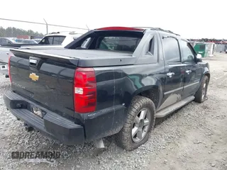 2007 Chevrolet Avalanche 3LT with VIN 3GNFK123X7G247752, listed as a IAAI auction lot 41489100 with 151,058 mi miles and . Bid and sale history available at DreamBid. Image 4.