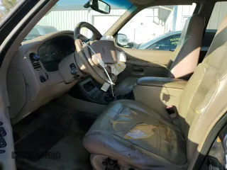 2001 Ford Explorer Eddie Bauer z VIN 1FMZU84P11UB51758, wystawiony jako Copart lot #77895184 z przebiegiem 191 464 mil mil oraz Szkoda całkowita • Salvage title. Historia ofert i sprzedaży dostępna na DreamBid. Obrazek 7.