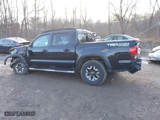 2019 Toyota Tacoma 4WD SR with VIN 3TMCZ5AN0KM261364, listed as a IAAI auction lot 41845950 with 85,230 mi miles. Bid and sale history available at carsss.com. Image 14.