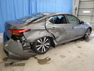 2022 Nissan Altima SR with VIN 1N4BL4CV4NN386209, listed as a Copart auction lot 54313275 with 104,632 mi miles and Salvage Title. Bid and sale history available at DreamBid. Image 3.