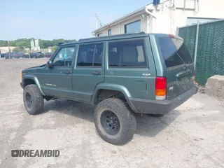 2000 Jeep Cherokee with VIN 1J4FF48S8YL242593, listed as a IAAI auction lot 42577724 with 127,138 mi miles and . Bid and sale history available at DreamBid. Image 3.