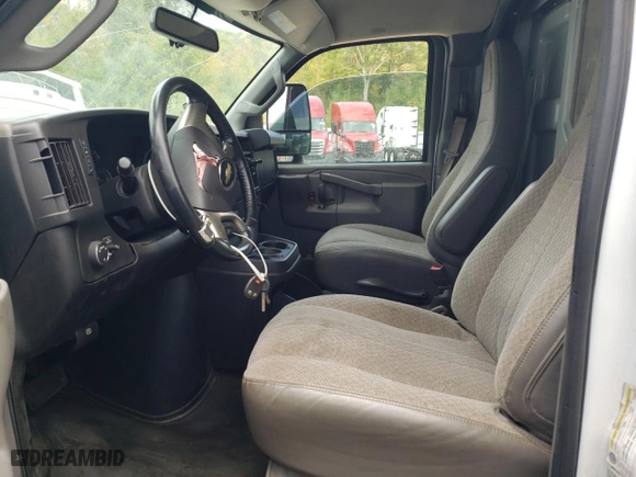 2019 Chevrolet Express Commercial Cutaway with VIN 1GB0GRFG3K1194206, listed as a Copart auction lot 71638604 with NaN miles and Salvage Title. Bid and sale history available at carsss.com. Image 7.