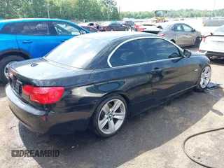 2011 BMW 3 Series 328i z VIN WBADW7C56BE544585, wystawiony jako IAAI lot #42233106 z przebiegiem Nie podano mil oraz . Historia ofert i sprzedaży dostępna na DreamBid. Obrazek 4.