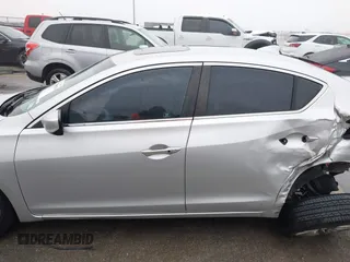 2013 Acura ILX with VIN 19VDE1F3XDE021230, listed as a IAAI auction lot 41586378 with 207,274 mi miles. Bid and sale history available at carsss.com. Image 15.