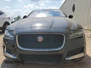 2016 Jaguar XF 35t Prestige with VIN SAJBK4BV5GCY16196, listed as a Copart auction lot 71873054 with 55,351 mi miles and Clean Title. Bid and sale history available at carsss.com. Image 5.