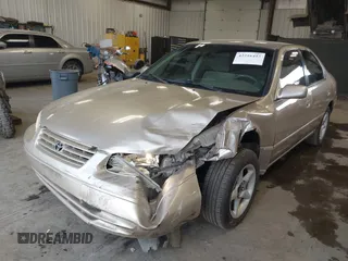 1999 Toyota Camry LE с VIN JT2BG22K7X0351800, выставлен на аукционе IAAI как лот 42216413 с пробегом 216 330 миль миль и . История ставок и продаж доступна на DreamBid. Изображение 17.