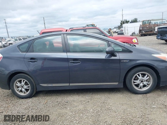 2011 Toyota Prius I z VIN JTDKN3DU5B5274096, wystawiony jako IAAI lot #42508368 z przebiegiem 228 077 mil mil oraz . Historia ofert i sprzedaży dostępna na DreamBid. Obrazek 13.