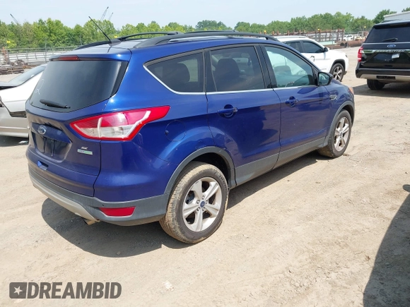 2014 Ford Escape SE z VIN 1FMCU0GXXEUB21280, wystawiony jako IAAI lot #42494933 z przebiegiem 153 131 mil mil oraz . Historia ofert i sprzedaży dostępna na DreamBid. Obrazek 4.