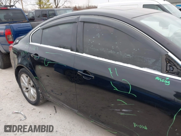 2016 Buick Regal with VIN 2G4GK5EX9G9207963, listed as a IAAI auction lot 40970924 with 71,701 mi miles. Bid and sale history available at carsss.com. Image 14.