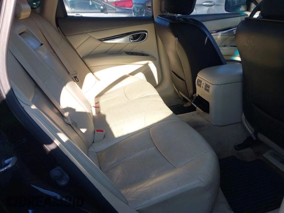 2013 Infiniti M with VIN JN1BY1AR3DM604485, listed as a IAAI auction lot 41296739 with 60,516 mi miles. Bid and sale history available at carsss.com. Image 8.