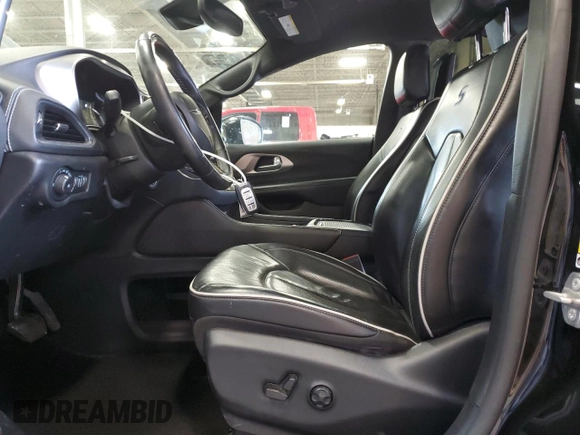 2021 Chrysler Pacifica Hybrid Limited with VIN 2C4RC1S73MR572870, listed as a Copart auction lot 55426655 with 92,436 mi miles and Salvage title. Bid and sale history available at DreamBid. Image 7.
