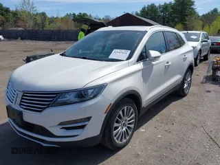 2017 Lincoln MKC Reserve with VIN 5LMCJ3D93HUL46478, listed as a IAAI auction lot 42147121 with 60,316 mi miles and . Bid and sale history available at DreamBid. Image 2.