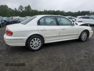 2004 Hyundai Sonata GLS with VIN KMHWF35H84A044428, listed as a Copart auction lot 70746914 with 207,210 mi miles and Salvage Title. Bid and sale history available at carsss.com. Image 3.