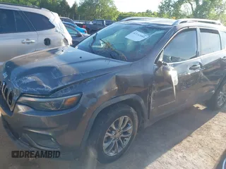 2019 Jeep Cherokee Latitude Plus with VIN 1C4PJLLB6KD482852, listed as a IAAI auction lot 42152089 with 41,713 mi miles and . Bid and sale history available at DreamBid. Image 6.