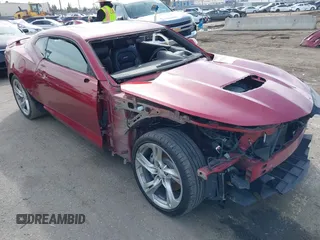 2019 Chevrolet Camaro 2SS with VIN 1G1FG1R70K0105760, listed as a IAAI auction lot 41578923 with 119,392 mi miles and . Bid and sale history available at carsss.com. Image 1.