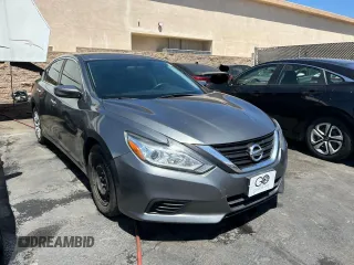 2017 Nissan Altima SR z VIN 1N4AL3AP5HC292978, wystawiony jako Copart lot #61505575 z przebiegiem 153 992 mil mil oraz Czysty tytuł • Clean title. Historia ofert i sprzedaży dostępna na DreamBid. Obrazek 1.