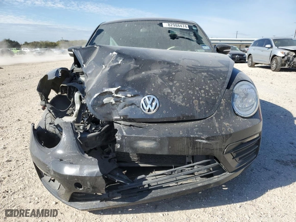 2019 Volkswagen Beetle S with VIN 3VWFD7AT6KM710887, listed as a Copart auction lot 82988474 with 0 mi miles and Salvage Title. Bid and sale history available at carsss.com. Image 5.