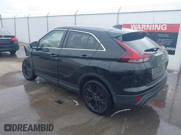 2022 Mitsubishi Eclipse Cross LE with VIN JA4ATVAA0NZ000559, listed as a IAAI auction lot 41471636 with 30,953 mi miles and . Bid and sale history available at DreamBid. Image 3.