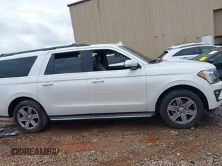 2018 Ford Expedition Max XLT with VIN 1FMJK1HT9JEA14742, listed as a IAAI auction lot 42502899 with 118,306 mi miles and . Bid and sale history available at DreamBid. Image 13.
