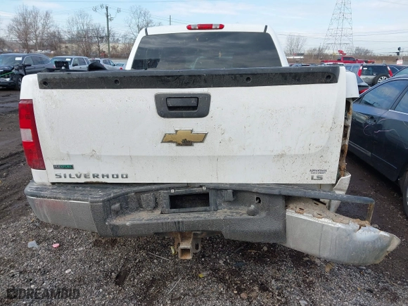 2011 Chevrolet Silverado 1500 LS with VIN 3GCPKREA1BG124050, listed as a IAAI auction lot 41656687 with 200,319 mi miles. Bid and sale history available at carsss.com. Image 17.