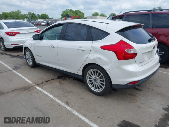 2013 Ford Focus Electric z VIN 1FADP3R46DL133781, wystawiony jako IAAI lot #42129143 z przebiegiem 114 041 mil mil oraz . Historia ofert i sprzedaży dostępna na DreamBid. Obrazek 3.