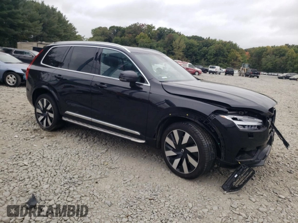 2023 Volvo XC90 Ultimate Bright Theme with VIN YV4H60CA3P1927839, listed as a Copart auction lot 73084544 with 52,486 mi miles and Salvage title. Bid and sale history available at DreamBid. Image 4.