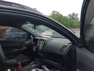 2020 Mitsubishi Outlander GT с VIN JA4AR4AW4LU002443, выставлен на аукционе IAAI как лот 42218961 с пробегом 49 587 миль миль и . История ставок и продаж доступна на DreamBid. Изображение 5.