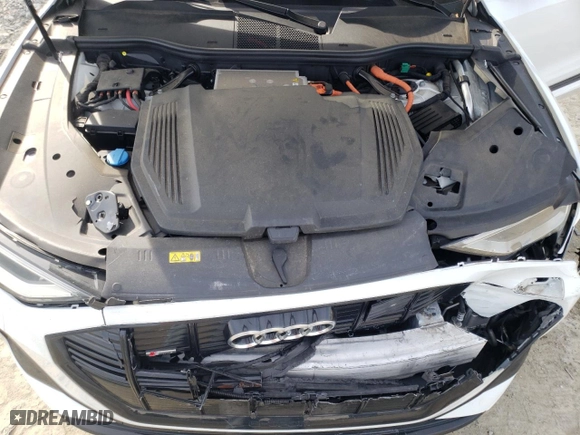 2021 Audi e-tron Sportback Prestige with VIN WA13AAGE4MB029393, listed as a Copart auction lot 46763104 with 34,805 mi miles and Salvage Title. Bid and sale history available at carsss.com. Image 12.