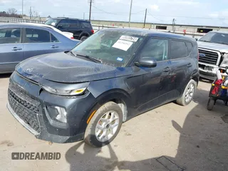 2021 Kia Soul S with VIN KNDJ23AU0M7746236, listed as a IAAI auction lot 41250392 with 72,571 mi miles and . Bid and sale history available at DreamBid. Image 17.