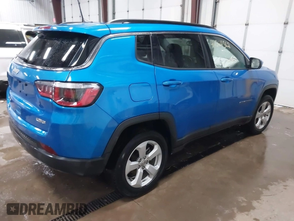 2020 Jeep Compass Latitude with VIN 3C4NJDBB1LT164874, listed as a IAAI auction lot 41364362 with 55,286 mi miles and . Bid and sale history available at DreamBid. Image 4.