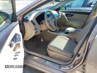 2014 Nissan Altima S with VIN 1N4AL3APXEC406131, listed as a IAAI auction lot 42172846 with 136,315 mi miles and . Bid and sale history available at carsss.com. Image 5.