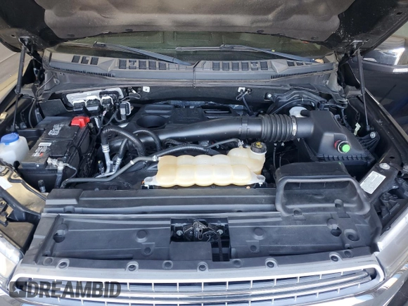 2018 Ford F-150 XL z VIN 1FTFW1E1XJFD72654, wystawiony jako Copart lot #54661685 z przebiegiem 62 298 mil mil oraz Szkoda całkowita • Salvage title. Historia ofert i sprzedaży dostępna na DreamBid. Obrazek 11.