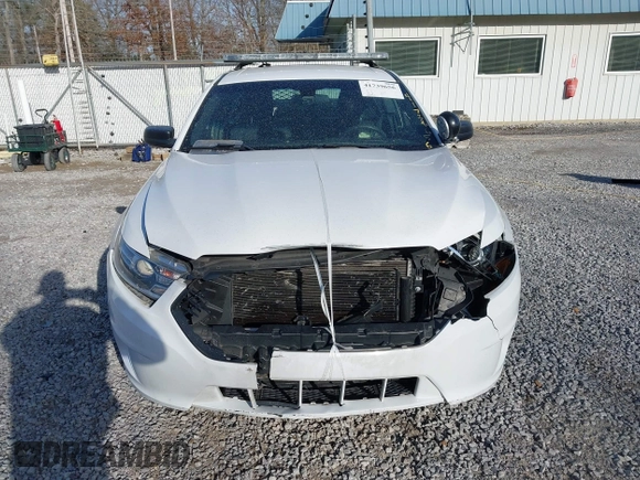 2019 Ford Police Interceptor Sedan with VIN 1FAHP2MK7KG108850, listed as a IAAI auction lot 41739656 with 62,421 mi miles. Bid and sale history available at carsss.com. Image 12.