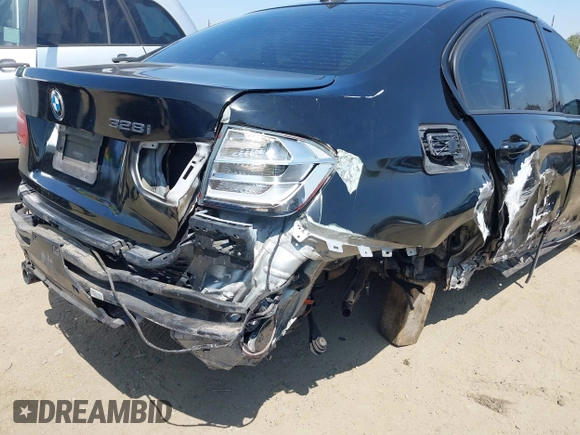 2013 BMW 3 Series 328i с VIN WBA3A5C50DF356589, выставлен на аукционе IAAI как лот 42093871 с пробегом Не указан миль и . История ставок и продаж доступна на DreamBid. Изображение 6.