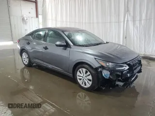 2024 Nissan Sentra S z VIN 3N1AB8BV5RY353989, wystawiony jako Copart lot #61553555 z przebiegiem 22 665 mil mil oraz Szkoda całkowita • Salvage title. Historia ofert i sprzedaży dostępna na DreamBid. Obrazek 4.