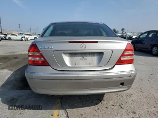 2004 Mercedes-Benz C 320 с VIN WDBRF64J34F447323, выставлен на аукционе Copart как лот 60122185 с пробегом 141 758 миль миль и Списание • Salvage title. История ставок и продаж доступна на DreamBid. Изображение 6.