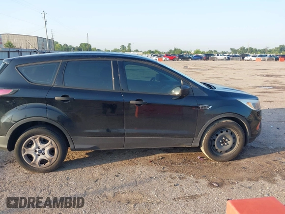 2017 Ford Escape S с VIN 1FMCU0F7XHUA13358, выставлен на аукционе IAAI как лот 42409601 с пробегом 127 324 миль миль и . История ставок и продаж доступна на DreamBid. Изображение 13.